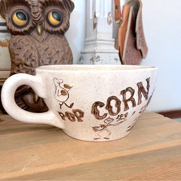 Other - Vintage 1976 Holland Mold Ceramic Oversized Mug Popcorn Bowl Hand Painted Signed
